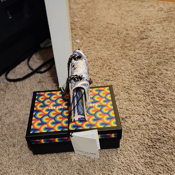 Kurt Geiger Blue and White Patterned Crossbody Bag - Picture 2 of 4